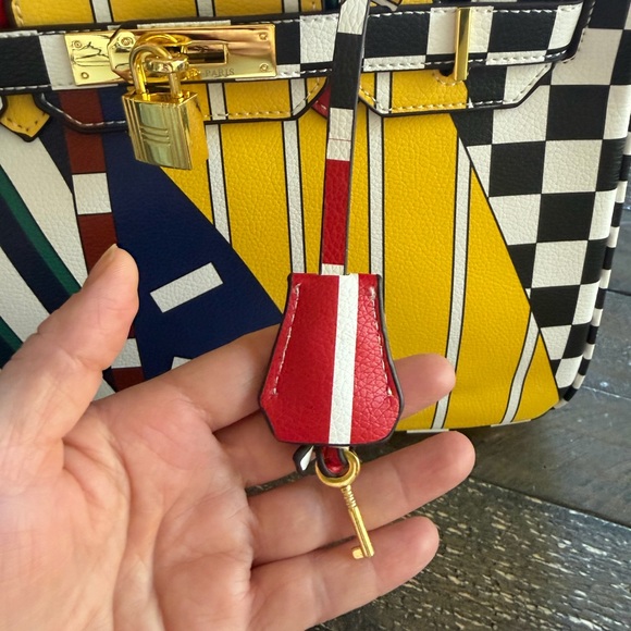 Colorful Geometric Women's Handbag, New - Picture 7 of 16